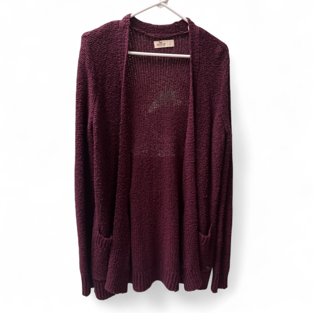 Hollister burgundy cardigan with pockets
